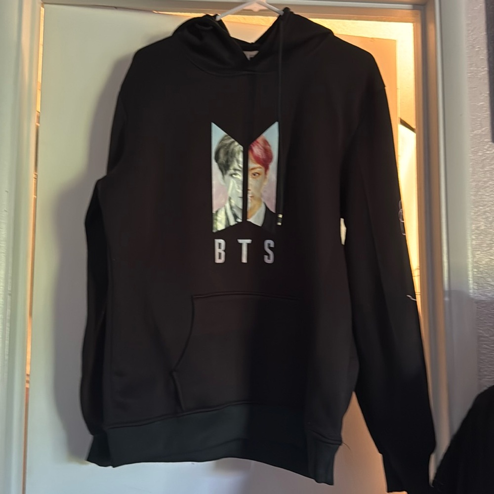 BTS Sweater - Jungkook